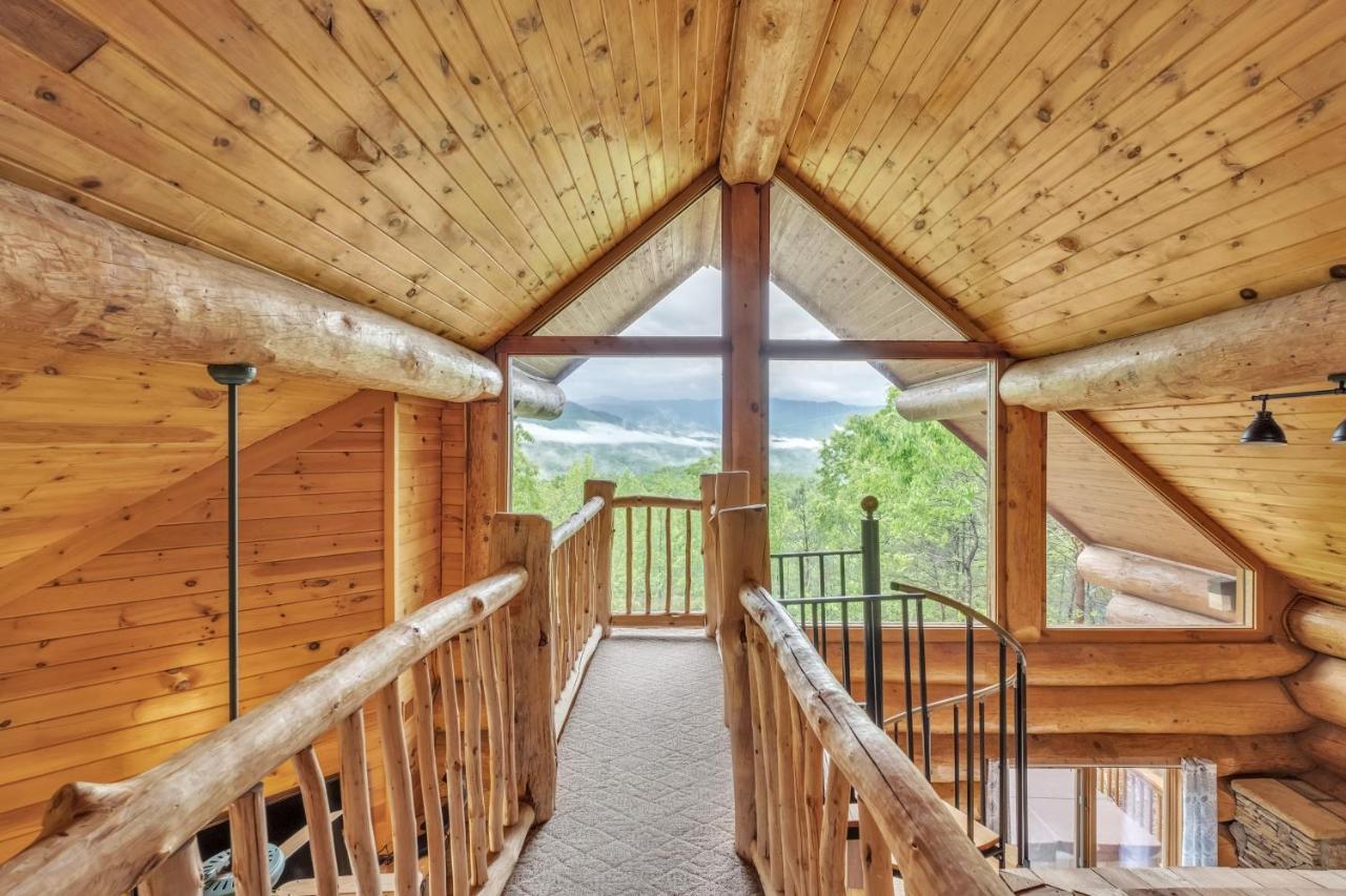 Royal Views - Private Mountain Top Cabin Cabin Gatlinburg Exterior photo