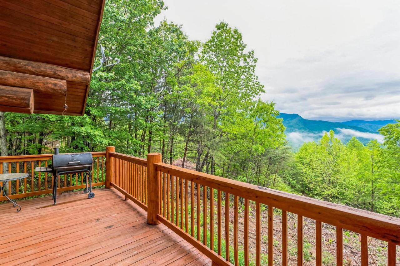 Royal Views - Private Mountain Top Cabin Cabin Gatlinburg Exterior photo